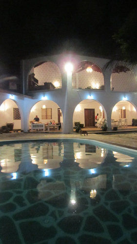 Giraffe House Bed & Breakfast Malindi Exterior photo